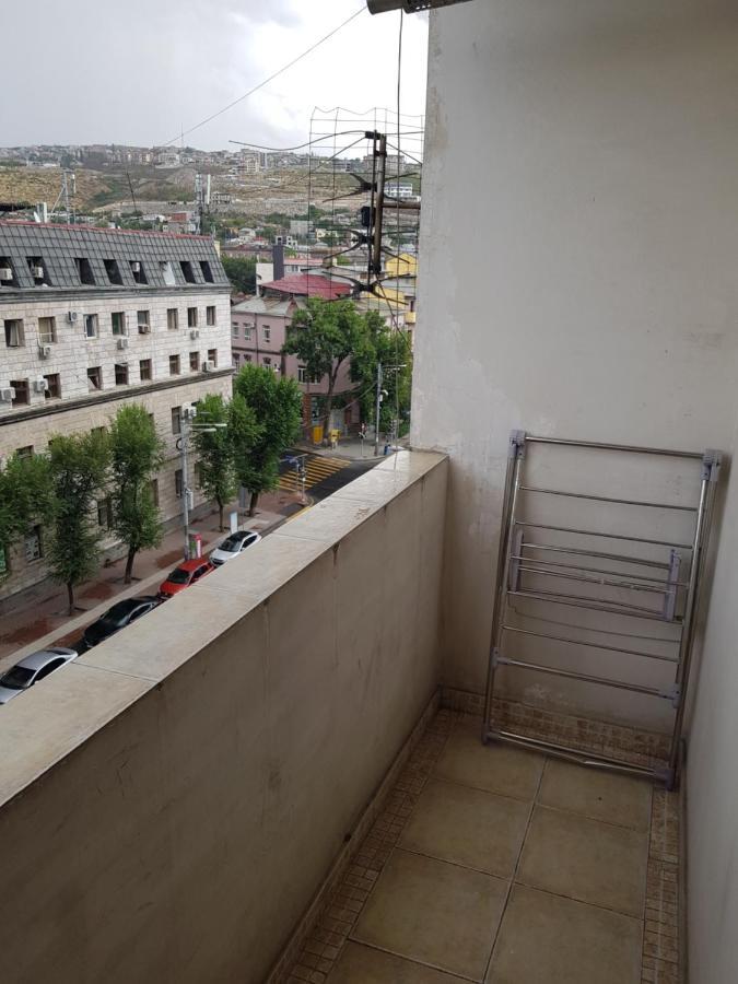 Apartment-14 In The Center Of Erivan Exterior foto