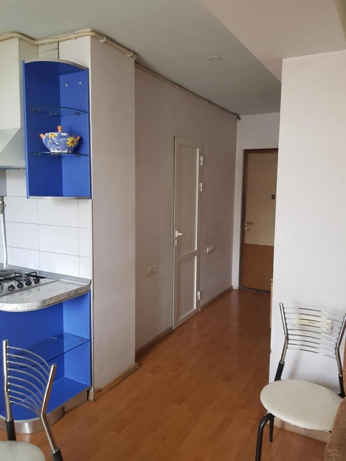 Apartment-14 In The Center Of Erivan Exterior foto