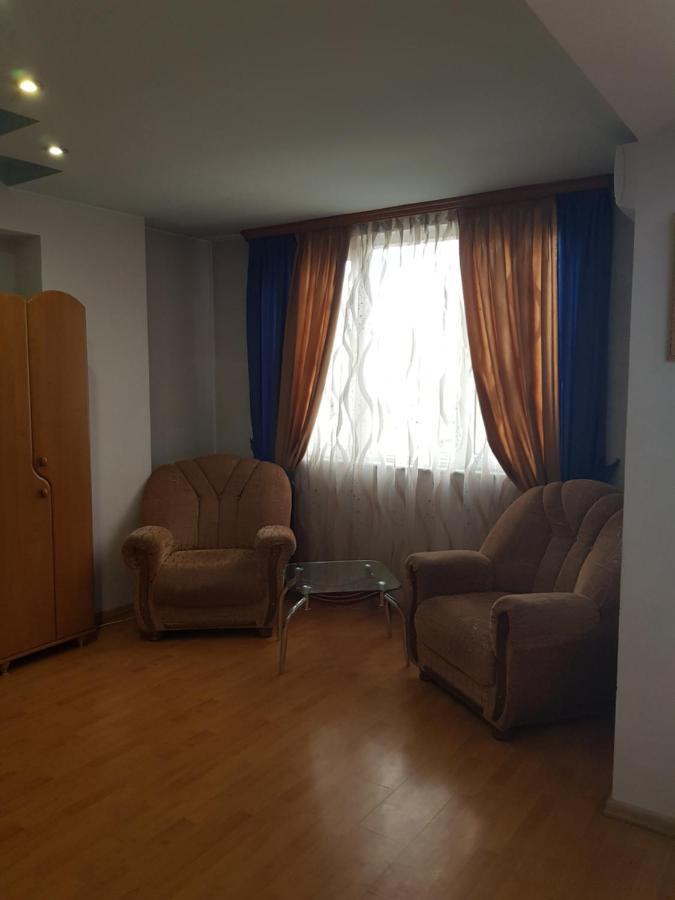 Apartment-14 In The Center Of Erivan Exterior foto